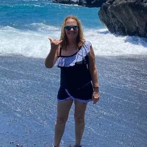 Meet your Posher, Debra